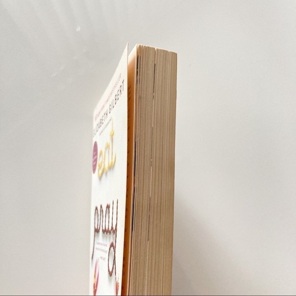 3/$20 Penguin Books EAT PRAY LOVE by Elizabeth Gilbert - Picture 4 of 7
